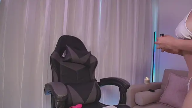 Snapshot of NinaMichelle chatting on 7, 2, 2025 NinaMichelle online show from 7, 2, 2025