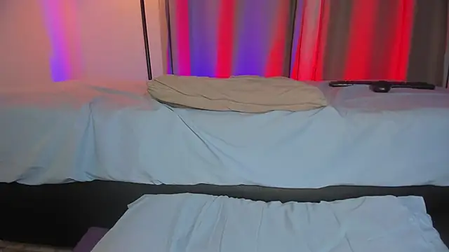 Snapshot of hot_booty_ chatting on 14, 10, 2025 hot booty online show from 14, 10, 2025