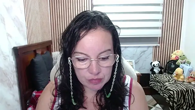 Sonialorens  online show from 30, 4, 2026