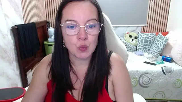Sonialorens  online show from 14, 5, 2026