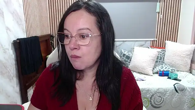 Sonialorens  online show from 15, 5, 2026