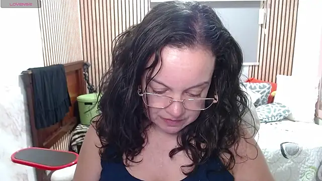 Sonialorens  online show from 18, 5, 2026