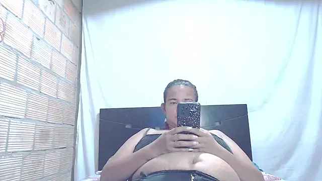 Snapshot of isabella_dirty69 chatting on 19, 3, 2025 isabella dirty69 online show from 19, 3, 2025