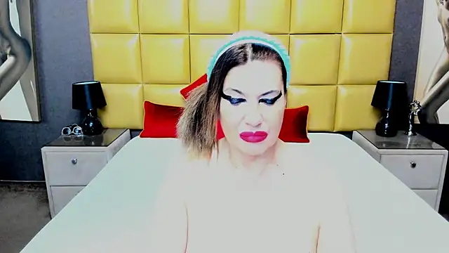 KiraLeila online show from 28, 5, 2026