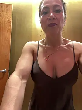 angelitasexy81 online show from 7, 7, 2026