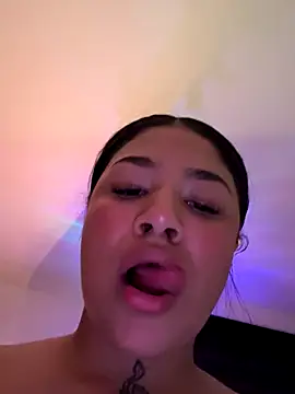 IamSashaLuv online show from 4, 12, 2024