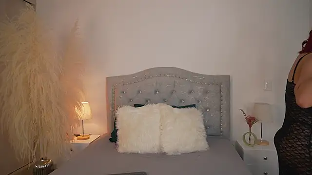 Snapshot of LaraBaker chatting on 3, 10, 2025 LaraBaker online show from 3, 10, 2025