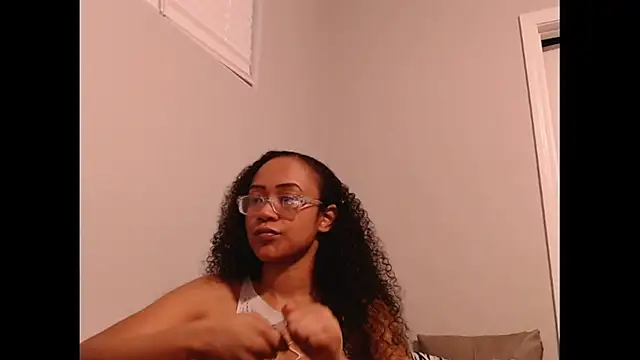 RylHoneyy online show from 17, 2, 2026