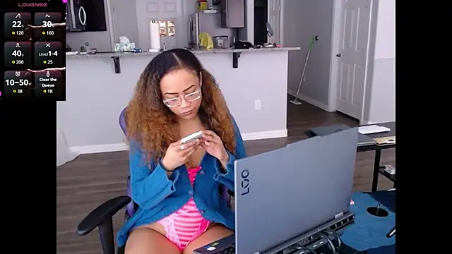 RylHoneyy online show from 4, 8, 2026