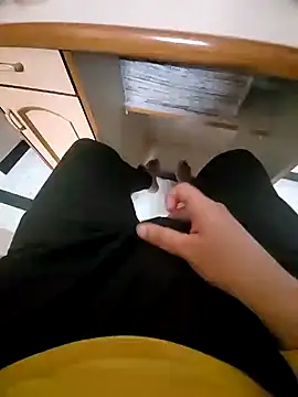 vansh1802 online show from 8, 1, 2025