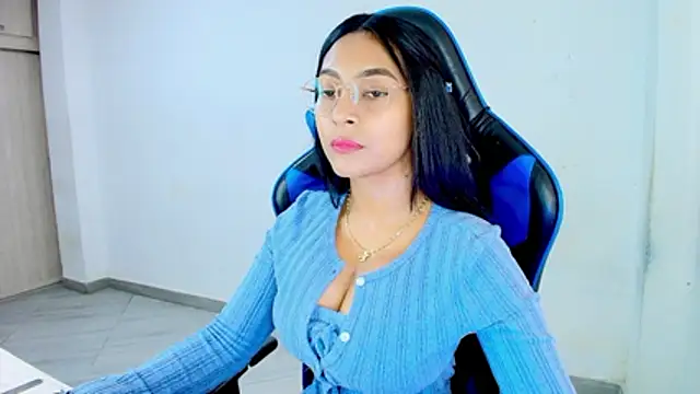 sophiax-x online show from 7, 3, 2026