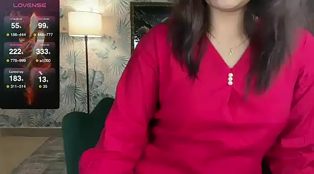 Sizzling  ZAARA online show from 10, 1, 2025