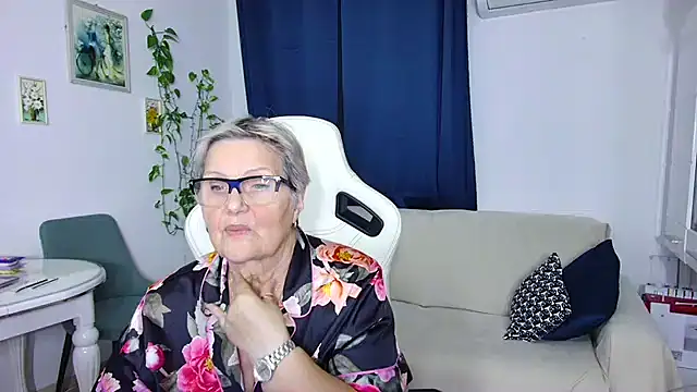 Snapshot of Selenna57 chatting on 8, 1, 2026 Selenna57 online show from 8, 1, 2026