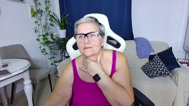 Snapshot of Selenna57 chatting on 13, 2, 2026 Selenna57 online show from 13, 2, 2026