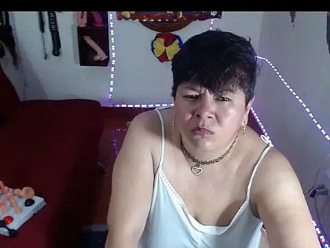 angelitolove727 online show from 24, 6, 2026