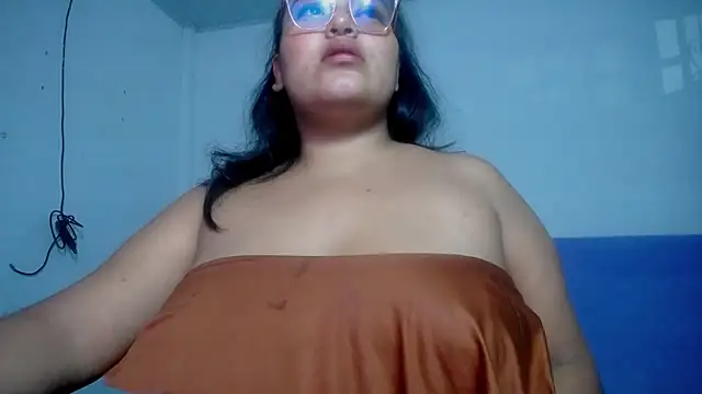 Snapshot of sirena_15 chatting on 28, 6, 2026 sirena 15 online show from 28, 6, 2026