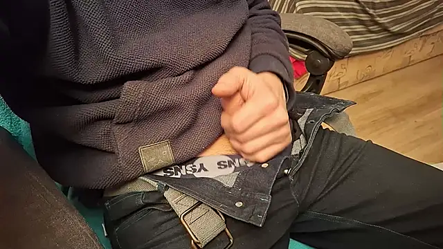 Snapshot of Danyell_K287 chatting on 4, 3, 2026 Danyell K287 online show from 4, 3, 2026