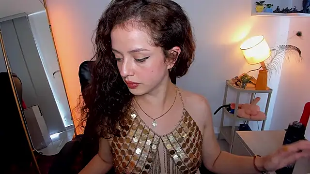 Cassandra Caiin online show from 25, 10, 2025