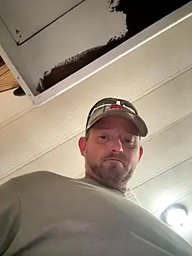 Snapshot of smokeymt420 chatting on 5, 11, 2025 smokeymt420 online show from 5, 11, 2025