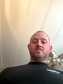 Snapshot of smokeymt420 chatting on 23, 11, 2025 smokeymt420 online show from 23, 11, 2025