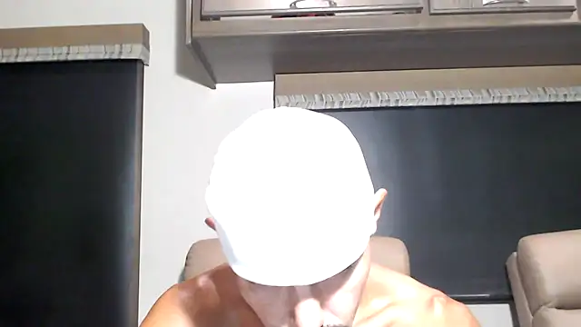 Snapshot of ThickD2C chatting on 14, 5, 2026 ThickD2C online show from 14, 5, 2026