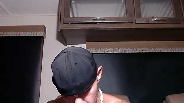 Snapshot of ThickD2C chatting on 4, 7, 2026 ThickD2C online show from 4, 7, 2026