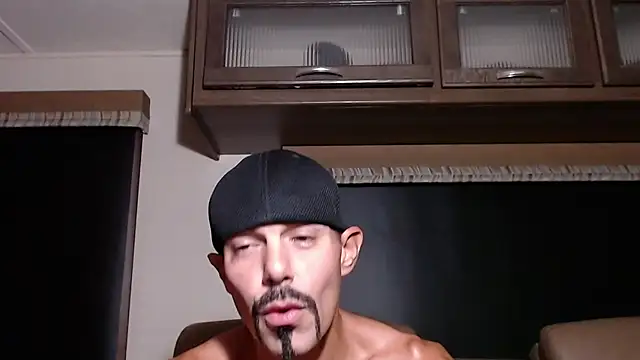 Snapshot of ThickD2C chatting on 5, 7, 2026 ThickD2C online show from 5, 7, 2026