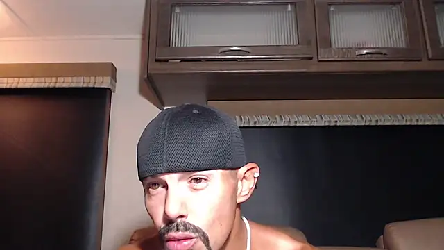 Snapshot of ThickD2C chatting on 31, 7, 2026 ThickD2C online show from 31, 7, 2026