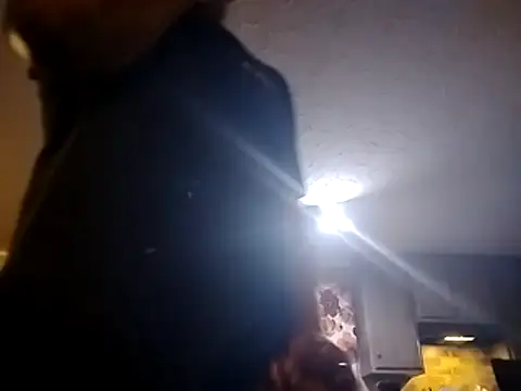 Snapshot of Makeyoucumallover chatting on 24, 11, 2025 Makeyoucumallover online show from 24, 11, 2025