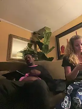 Snapshot of Makeyoucumallover chatting on 19, 3, 2026 Makeyoucumallover online show from 19, 3, 2026