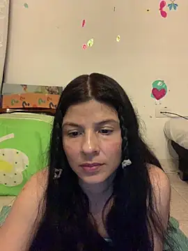 Estefani 32 online show from 29, 4, 2026