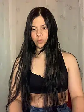 Estefani 32 online show from 27, 6, 2026