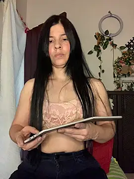 Estefani 32 online show from 29, 6, 2026