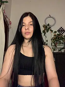 Estefani 32 online show from 1, 7, 2026