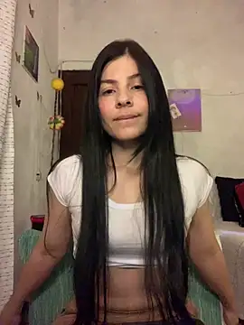 Estefani 32 online show from 14, 7, 2026