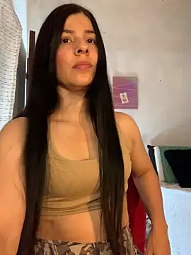 Estefani 32 online show from 15, 7, 2026