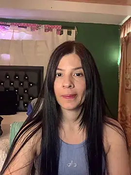 Estefani 32 online show from 28, 7, 2026
