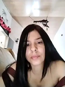 Estefani 32 online show from 2, 8, 2026
