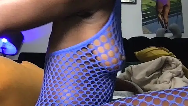 choco petite online show from 28, 4, 2026