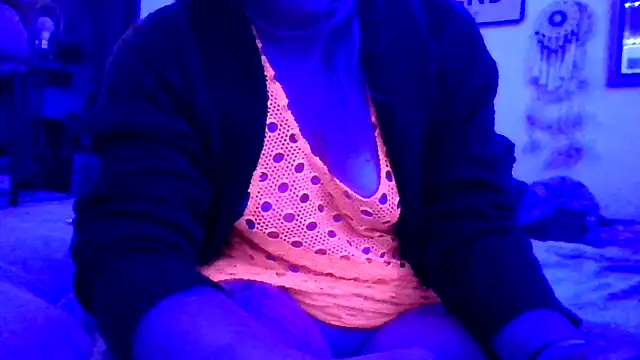 Sassy Savage online show from 5, 10, 2025