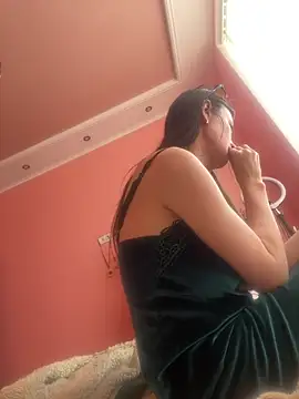 Flossy Vettie online show from 24, 2, 2026