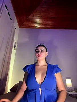 Snapshot of MeganDupont chatting on 3, 12, 2024 MeganDupont online show from 3, 12, 2024