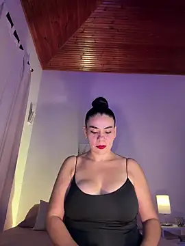 Snapshot of MeganDupont chatting on 4, 12, 2024 MeganDupont online show from 4, 12, 2024