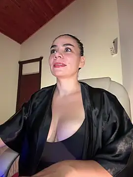 Snapshot of MeganDupont chatting on 30, 12, 2024 MeganDupont online show from 30, 12, 2024