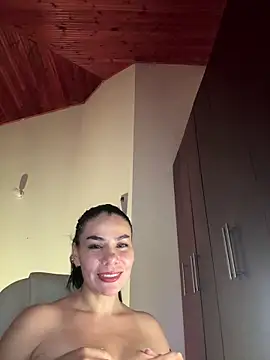 Snapshot of MeganDupont chatting on 2, 3, 2025 MeganDupont online show from 2, 3, 2025