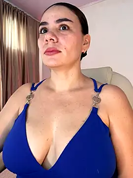 Snapshot of MeganDupont chatting on 24, 9, 2025 MeganDupont online show from 24, 9, 2025