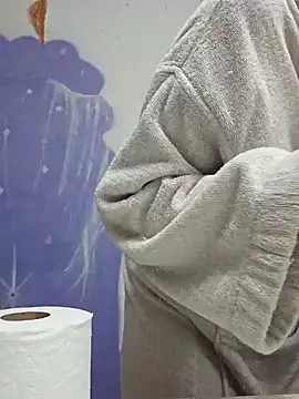 Snapshot of ScarletCallings420 chatting on 8, 12, 2024 ScarletCallings420 online show from 8, 12, 2024