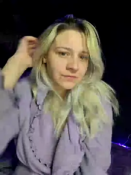 Snapshot of ScarletCallings420 chatting on 8, 2, 2025 ScarletCallings420 online show from 8, 2, 2025