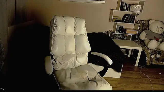 Vi-Vixen online show from 8, 2, 2025