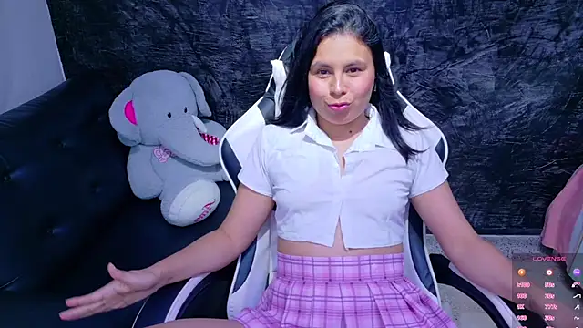 olivia love  online show from 6, 5, 2026